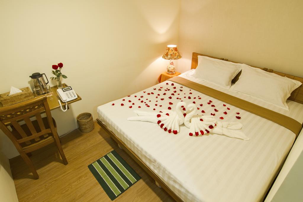 Shwe Htee Guest House Yangon Exterior foto