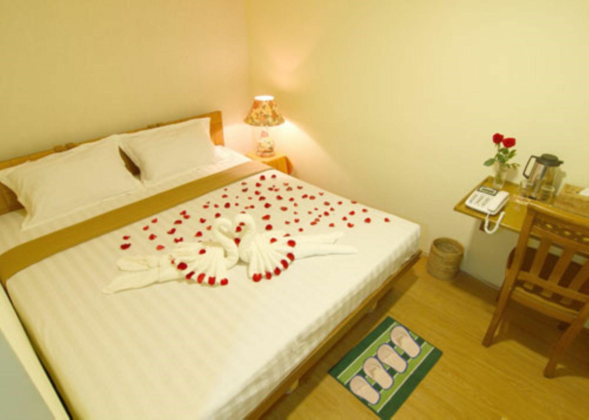 Shwe Htee Guest House Yangon Exterior foto